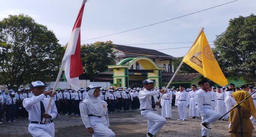 Pelantikan pengurus OSIS masa Bhakti 2022/2023