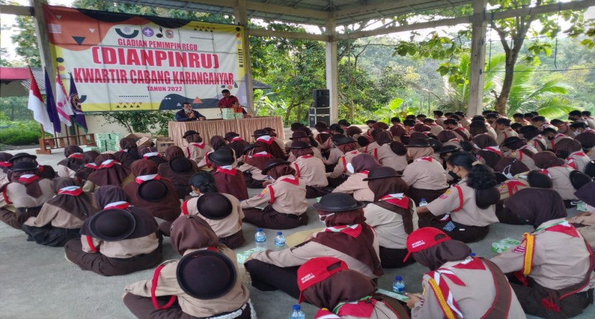 Kegiatan Gladian Pimpinan Regu (DIANPINRU) Penegak Tahun 2022